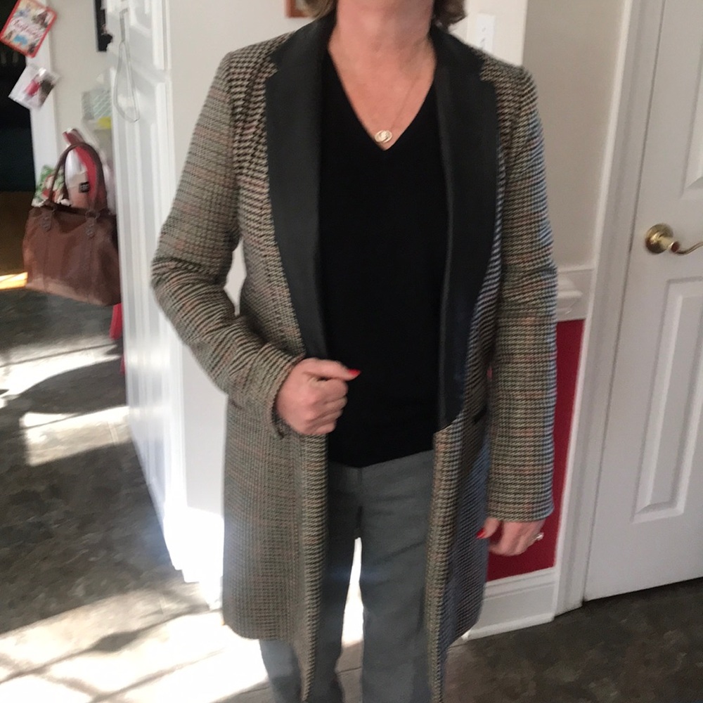 BB Dakota black and tan dress coat/long blazer